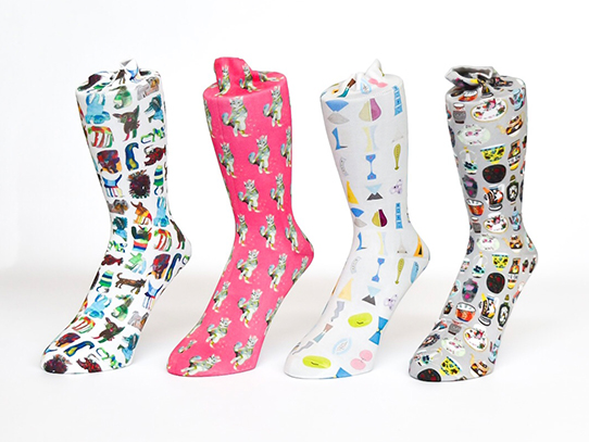 【エイブルアート・カンパニー】Tadioとの協働「エイブルアートソックス」